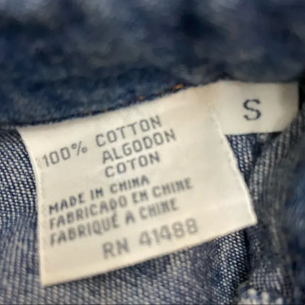 Vintage Embroidered Teddy Bear Chambray Denim Button Down Shirt Blue - Image 7