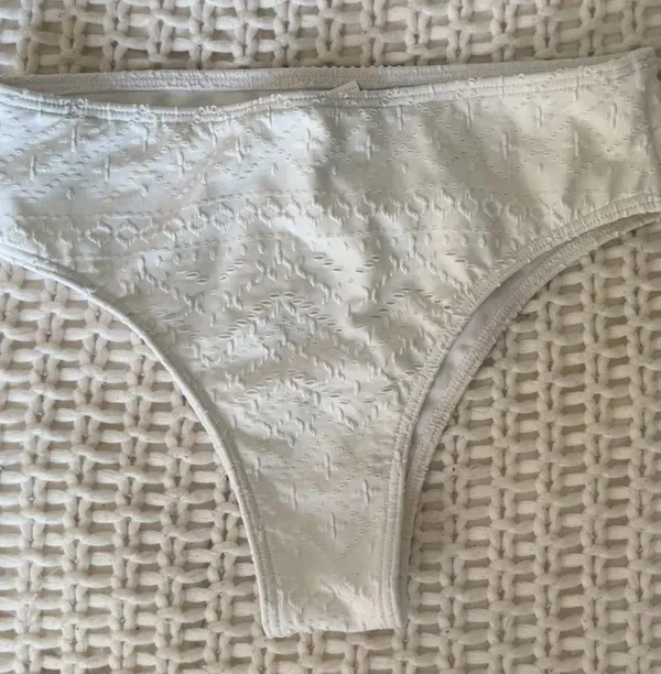 Roxy NWOT Women's Quiet Beauty Cheeky Bikini Bottom - S - Image 3