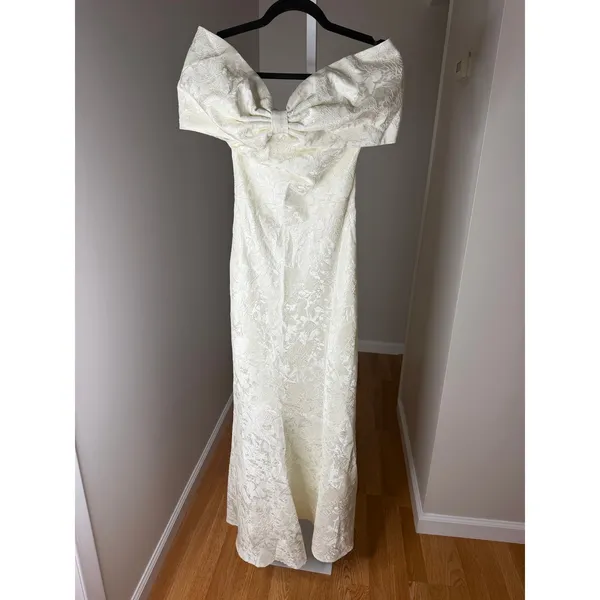 Babyboo EMBERLY MAXI DRESS - IVORY NWT Size Medium - Image 5