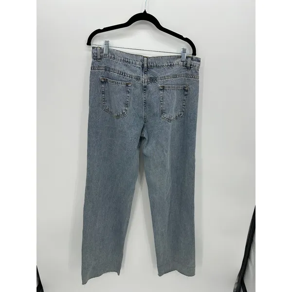 White Fox What A Feeling Mid Rise Straight Leg Jeans‎ Blue Wash Size L Raw Hem - Image 2