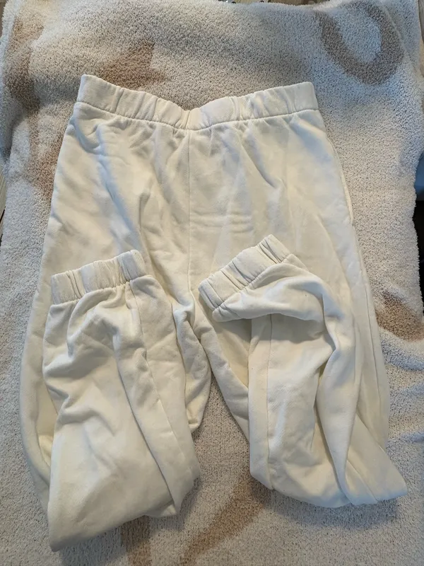 Sweatpants plain white with stars - Image 4