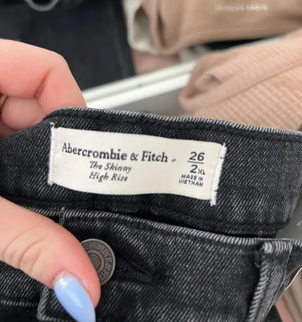 Abercrombie Black Jeans - Image 4