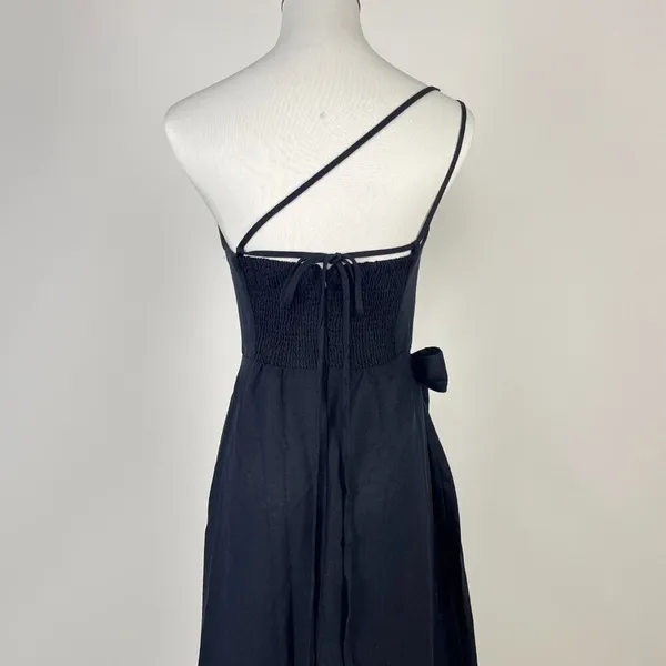 NWOT Farm Rio Linen Blend Black One Shoulder Bow Smocked Wrap Maxi Dress Sz M - Image 9