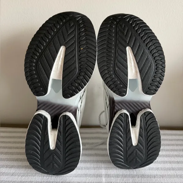 Women's NEW White and Black Shoes Size 39 aka 8 #260330 - Image 9