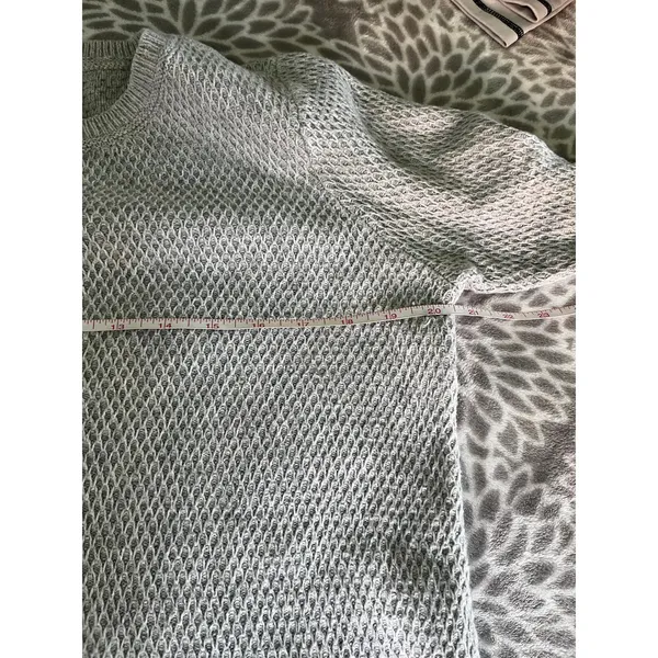 Loft Gray Knit Crew Neck Sweater Medium Elevated Basic Preppy Cozy Minimalist - Image 4