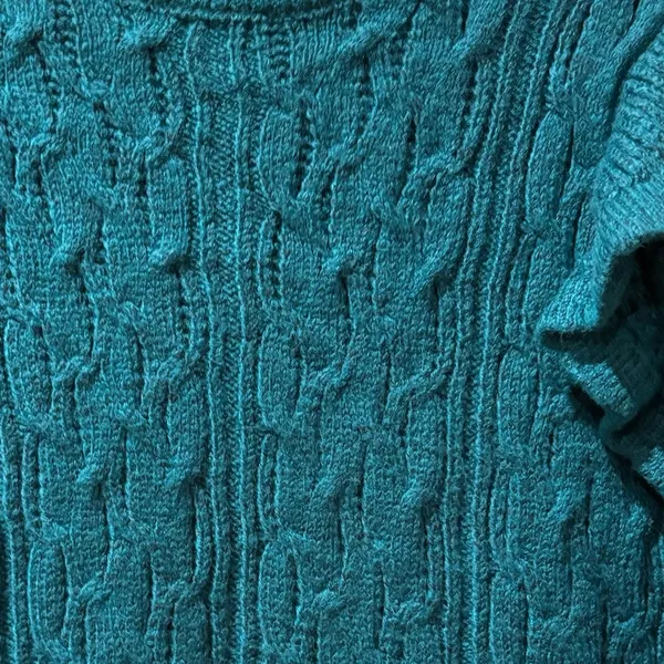 Crown & Ivy ruffle sleeve sweater size L - Image 3