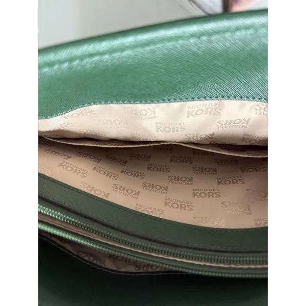 Michael Kors Voyager Medium Top Zip Tote Dark Green Saffiano Leather Handbag - Image 7