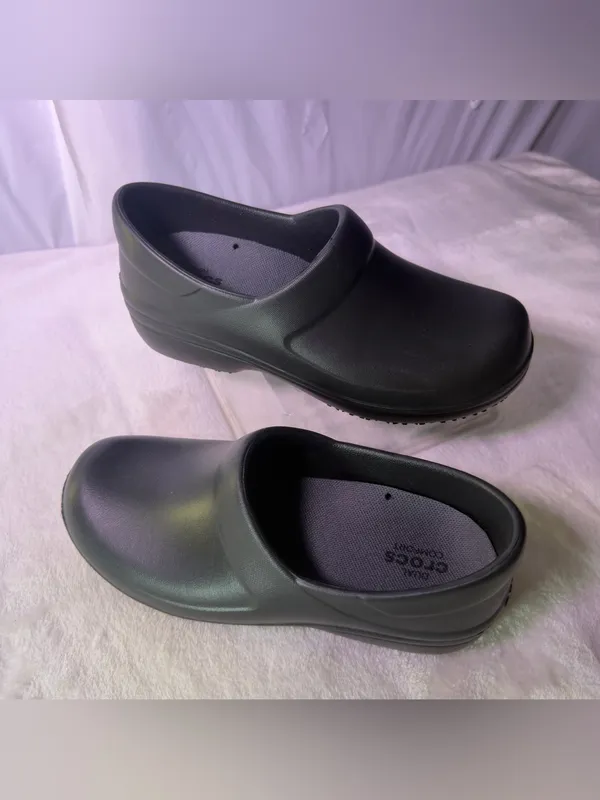 CROCS Women's Black Slip-On Clog - Image 3