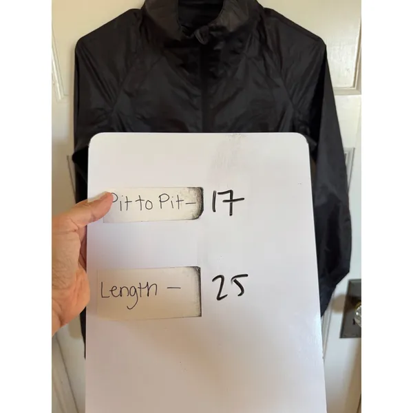 Lululemon Run With It half zip lightweight black‎ jacket size 2 - Image 7