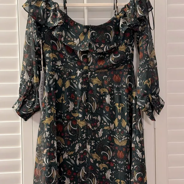 NWT Lumière Hunter Green Multi Floral Cold Shoulder Dress SZ M - Image 3