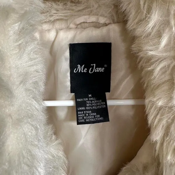 E1. Me Jane cream faux fur coat Size M - Image 2