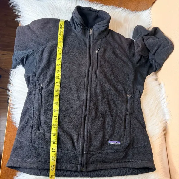 Patagonia Womens Jacket Medium Black Fleece Full Zip Regulator Polartec Sweater - Image 11