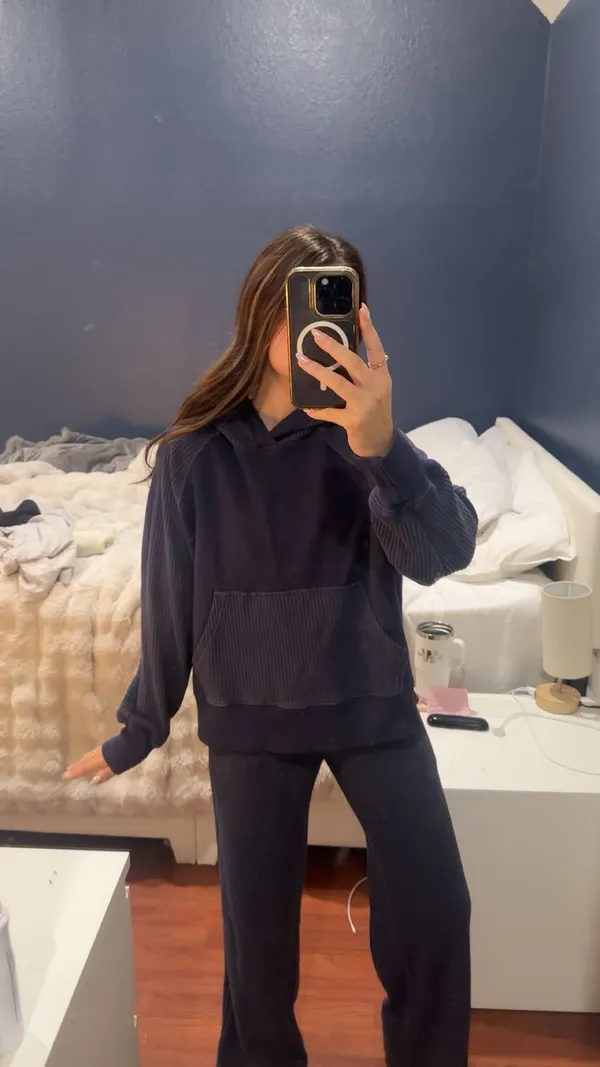 Aerie Matching Set - Image 2