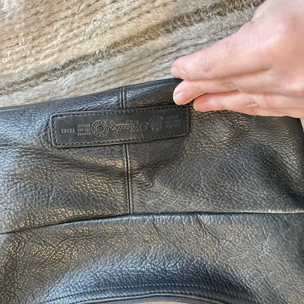 Pebbled Black Leather Fossil Shoulder Bag Great Condition Lovely And Soft - Image 11