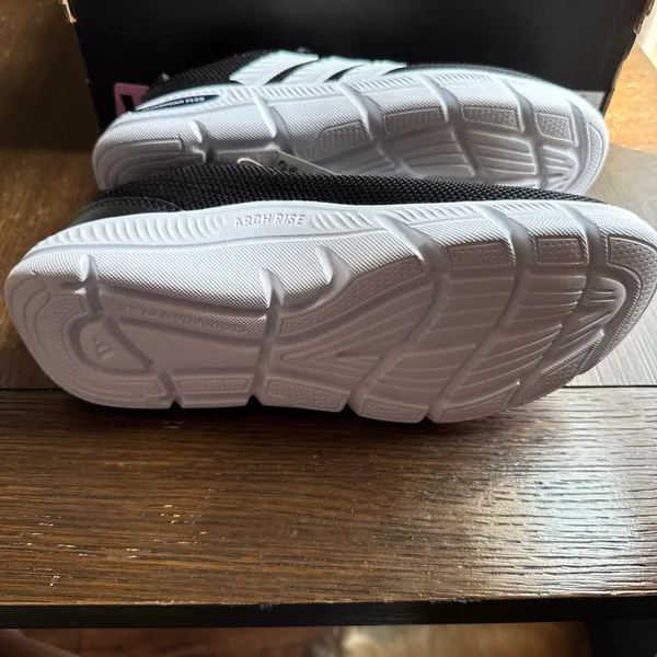 Adidas Sneakers 141 - Image 5