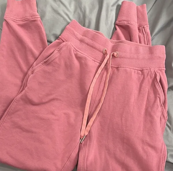 Lululemon Joggers - Image 5
