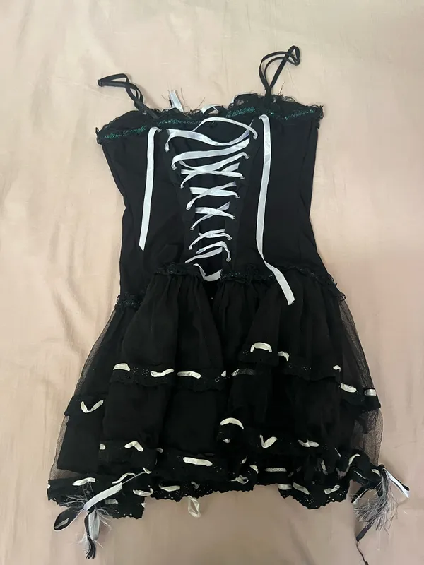 Black and white corset bow dress - Image 3