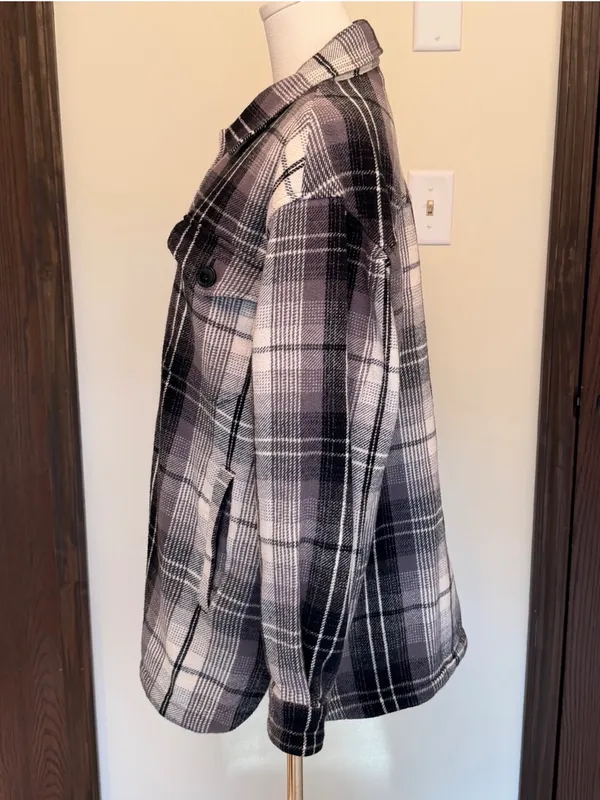 Lucky Brand black and gray long line shacket - Image 6