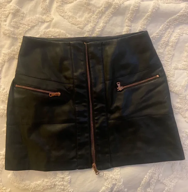 Kendall & Kylie Vegan Leather Mini Skirt - Image 2