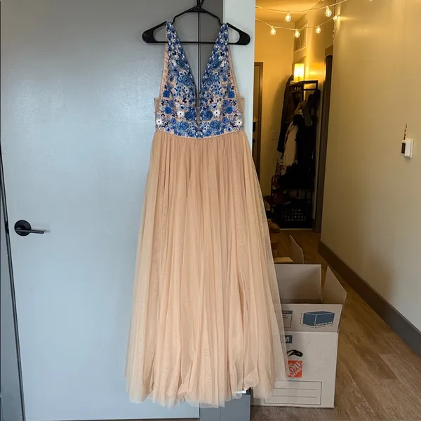 Sherri Hill 52475 Peach Halter Gown Dress Size 12 - Image 5