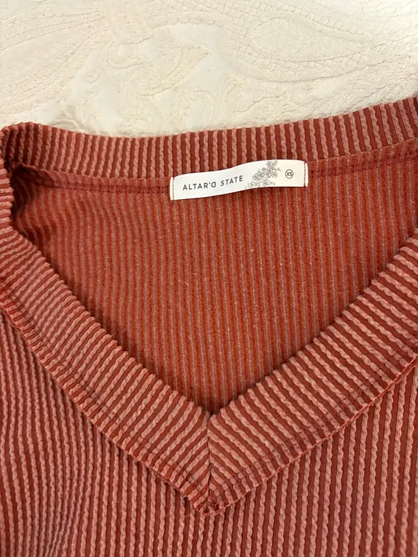 Altar'd State sweater - Image 4