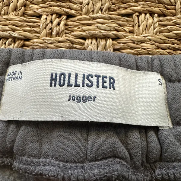 Hollister Gray Relaxed Jogger Sweatpants Mens S Drawstring Pockets Cotton Blend - Image 4
