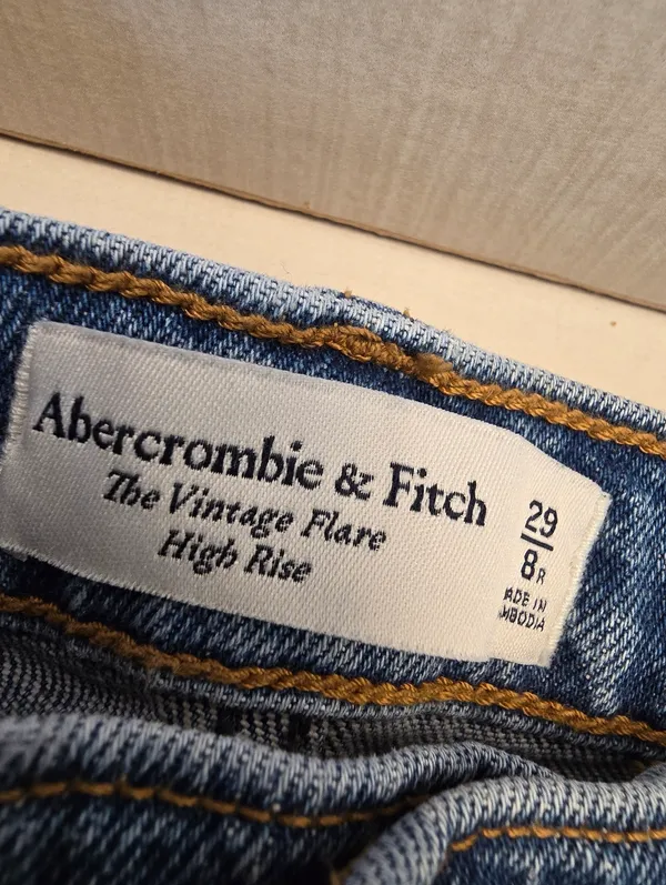 {29/8} Abercrombie & Fitch The Vintage Flare High Rise Dark Blue Jeans - Image 10