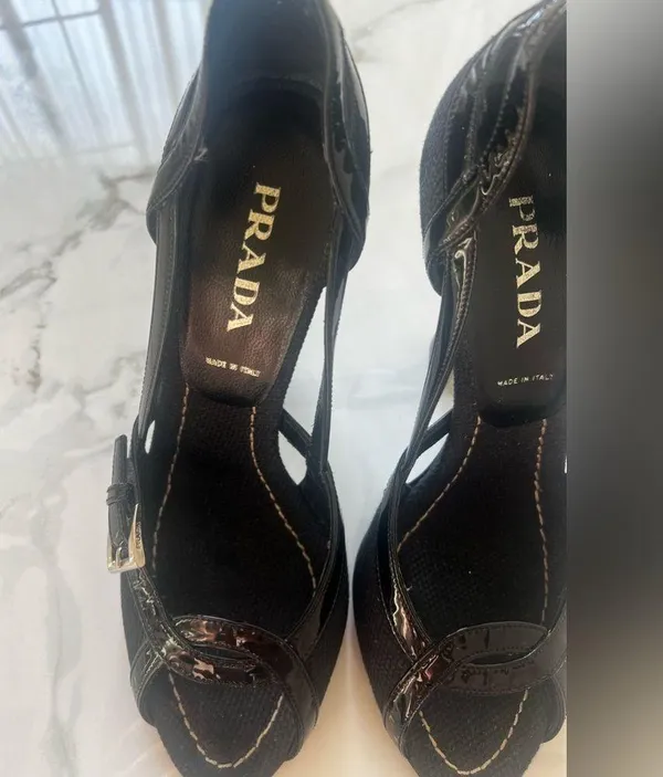 PRADA vero cuoio Sandals Heels sz 36 (6) - Image 3