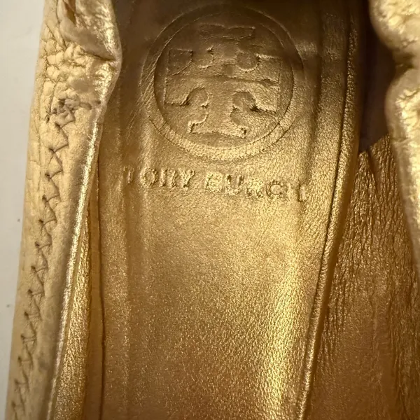 Tory Burch Reva Gold Metallic Ballet Flats Grained Leather Logo Size 7 Y2K - Image 11