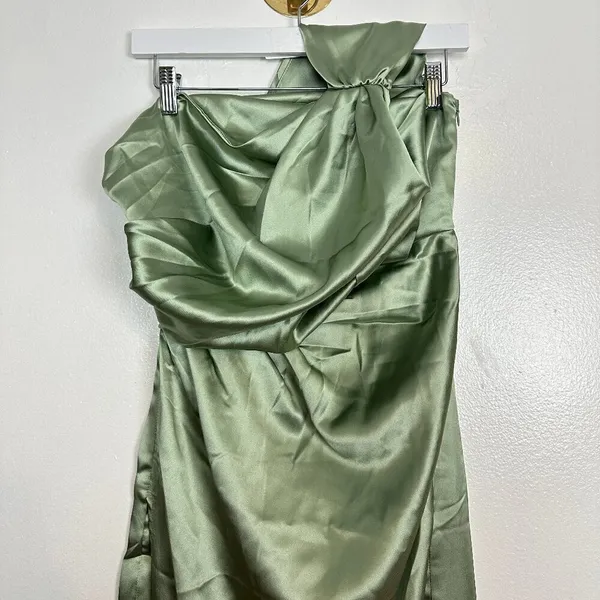 PETAL & PUP Nadia One Shoulder Maxi Dress in Sage Size US 2 - Image 6