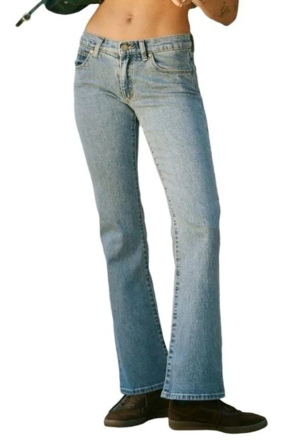 ABrand Denim Women’s Size 31 Ariane Blue Wash 99 Low Rise Boot Cut Jeans - Image 2