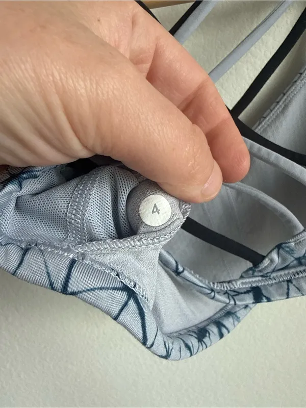 Lululemon Free to Be Bra Wild Star Crushed Silver Fox Deep Navy Size 4 - Image 7