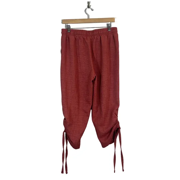 3rd + Malt Ruched Tie Hem Textured Cropped Jogger Pants Rust Red Size L - Image 4