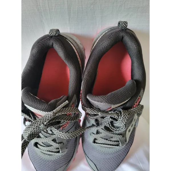Saucony Women's Excursion TR14 Gray size 8 - Image 8