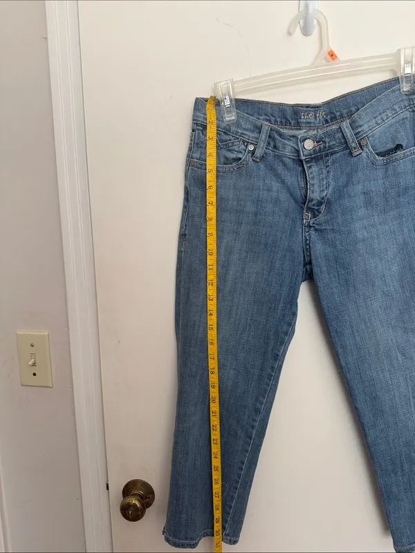 Old Navy Blue Boyfriend Jeans - Mid Wash - Image 4