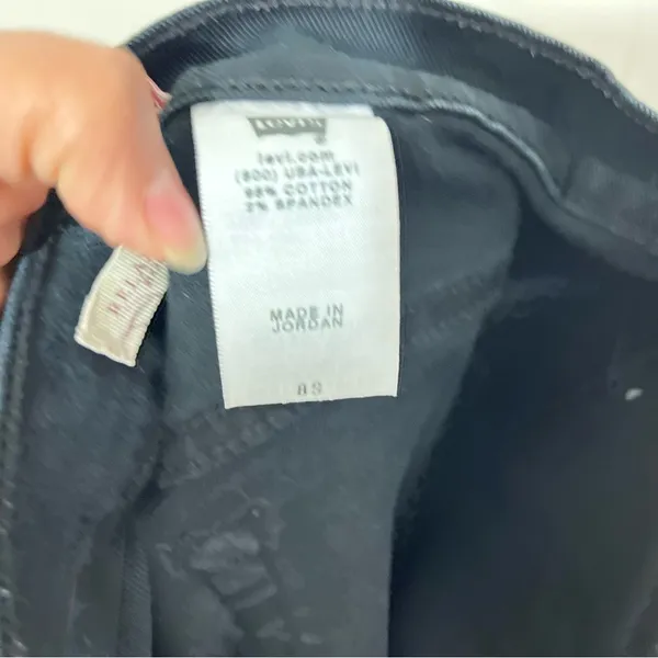 Levi’s 550 Relaxed Bootcut Jeans Women’s Black Size 8 Short Classic Denim - Image 9
