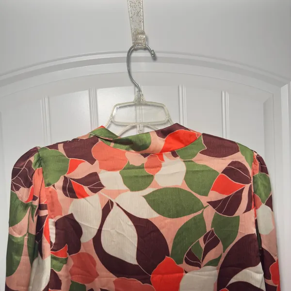 Sugarlips Medium Gilda Rodeo Split Neck Floral‎ Print Satin Blouse Boho Chic - Image 6