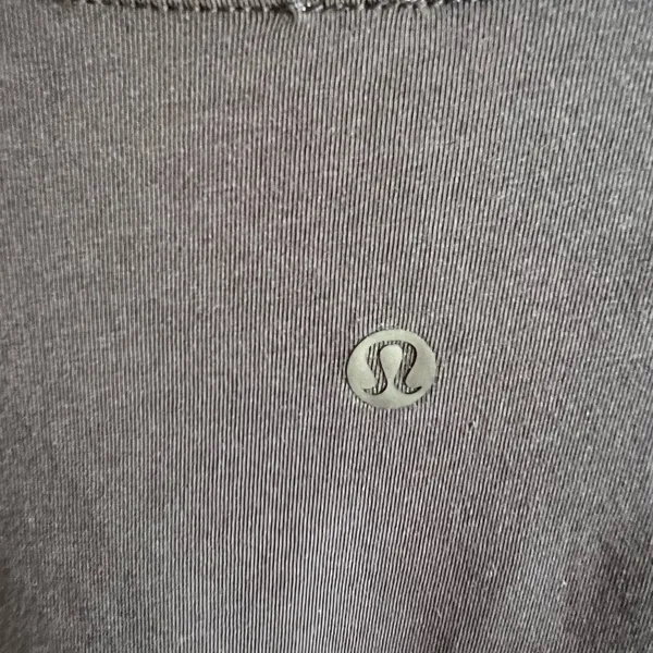 Lululemon cropped tee - Image 3