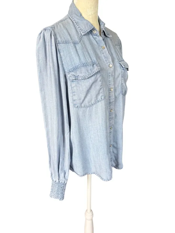 Women's blue jean-like long sleeve collared snap front lightweight shirt size S - Image 2