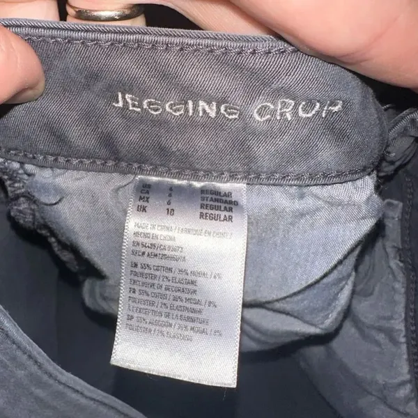 American Eagle washed gray crop 6 normcore jeggings - Image 2