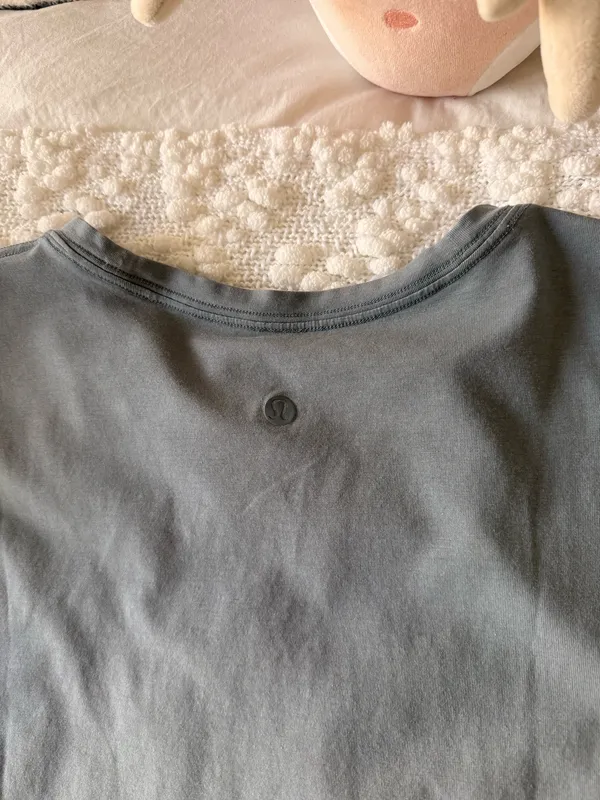 Lululemon shirt  - Image 4