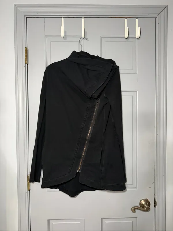 lululemon method wrap athletica Black Asymmetrical Zip Utility Jacket - Image 2