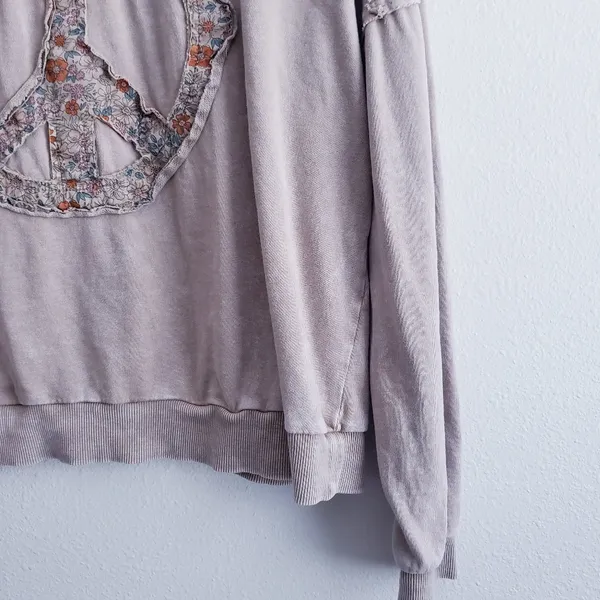 Easel Peace Floral Bohemian Long Sleeve Scoop Sweater - Image 4