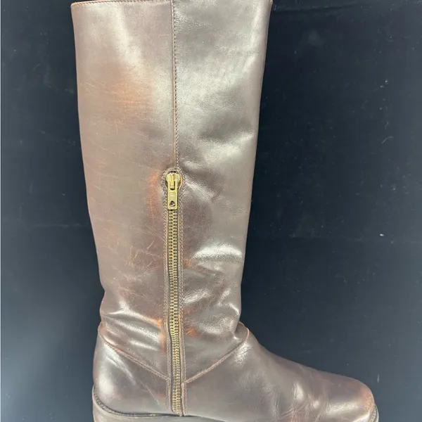 J Crew High Shaft Boots- 18132 Templeton. Some wear see pictures - Image 4