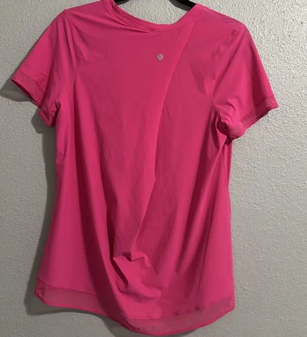 New without tags Lululemon Serve Up Some Sun Short Sleeve Sonic Pink - Image 5