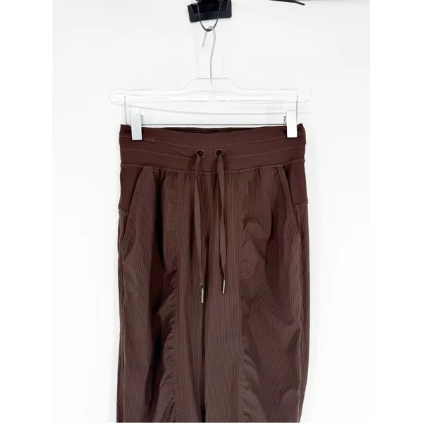Lululemon Dance Studio‎ Mid-Rise Drawstring Joggers Women's 2 Brown Activewear - Image 4