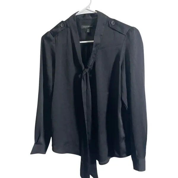 Banana‎ Republic XS Womens Black Tie Neck Buttoned Blouse - Image 2