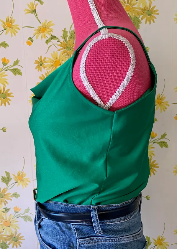 Cowl neck strappy cami top green size S - Image 3
