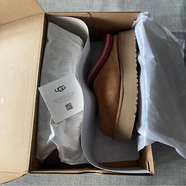 NEW Women's UGG Tazz Platform Slipper Chestnut Women's Tasman Chestnut Size 10 - Image 4