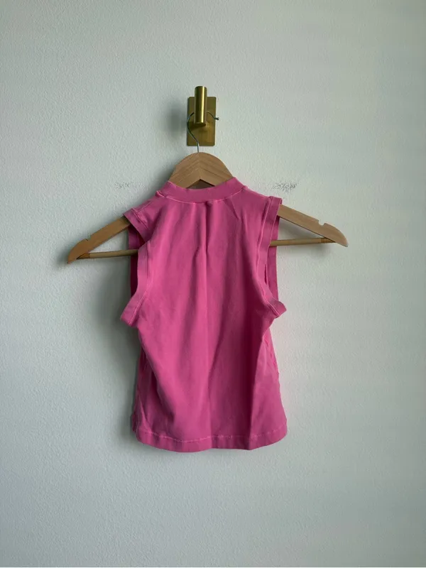 SKIMS Bright Pink Mock Neck Sleeveless Cropped Top XS - Image 4